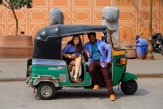 Jaipur: Private Day Trip by Tuk-Tuk & Guide with Pick-Up & Drop - Jal Mahal, a 30-minute lakeside photo stop