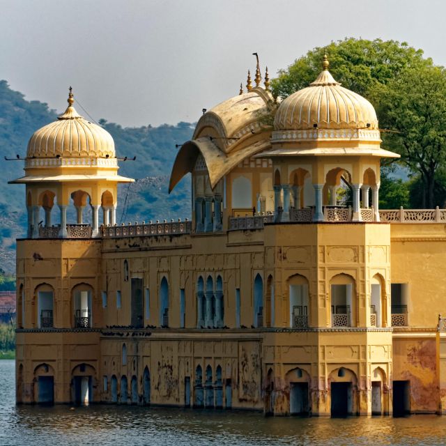 Jaipur: Private Full-Day City Tour by Tuk-Tuk or Car - Jantar Mantar and the science of the sky