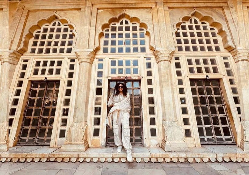 Jaipur: Private Full-Day City Tour By Tuk-Tuk with Pick-Up - Photographing Jal Mahal from Man Sagar Lake