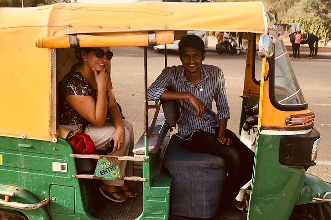 Jaipur Private Tuk Tuk Tour – Full-Day jaipur City Sightseeing - The Pink City: markets and local shopping