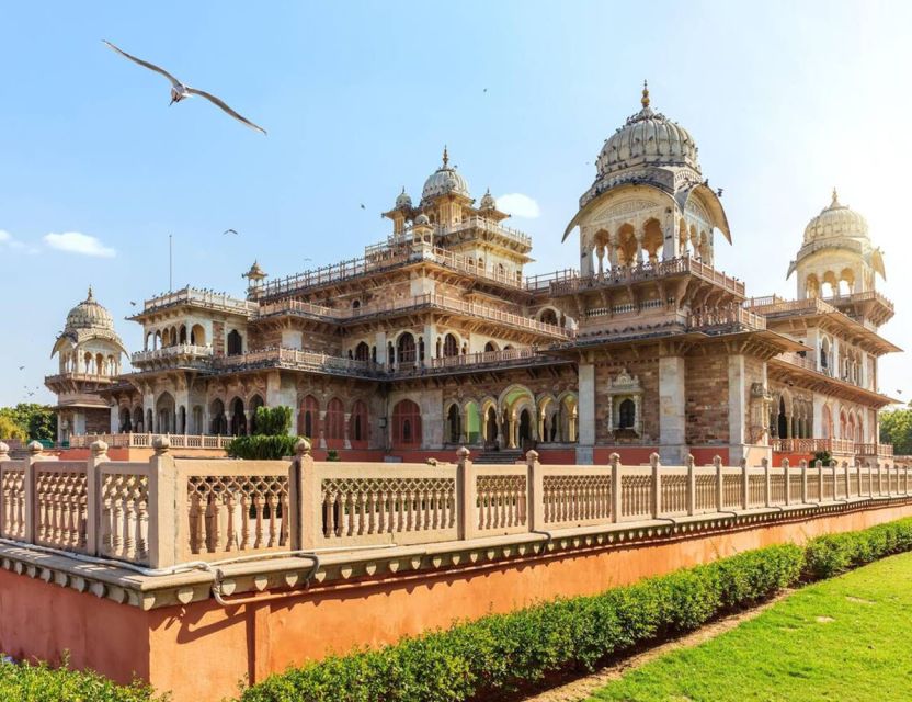 Jaipur Sightseeing by Tuk-Tuk: Temples, Palaces & Markets - Jantar Mantar ends the sightseeing with science
