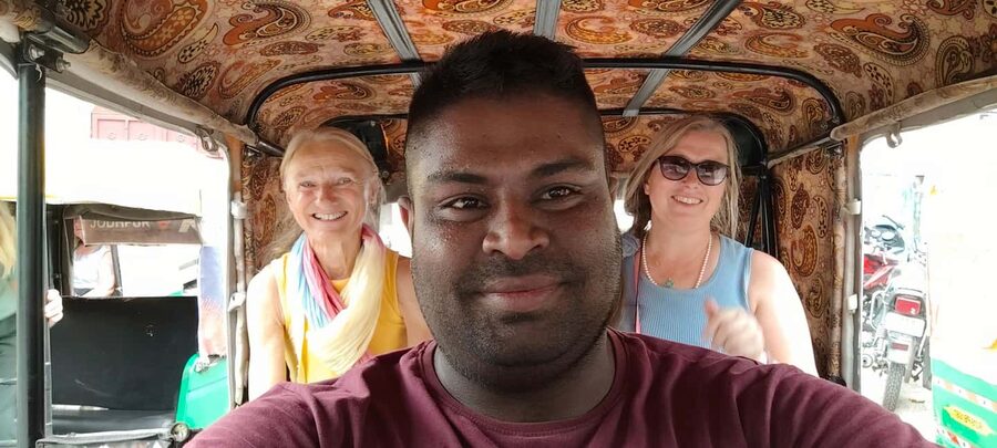 Jodhpur: Private Tuk-Tuk Tour with Pickup and Drop-Off - The market stop, fabrics, spices, and shopping
