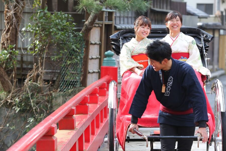 Kamakura: Private History and Heritage Tour by Rickshaw - Why a rickshaw fits Kamakura so well