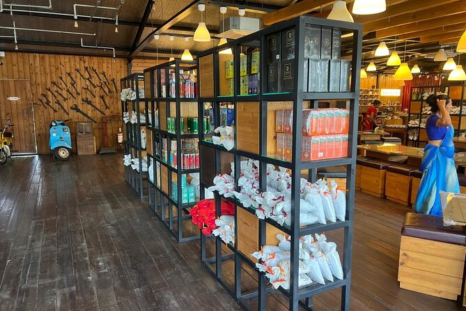 Kandy City Sightseeing Tour by Tuk Tuk - Spice, tea, gems, and a possible shopping stop