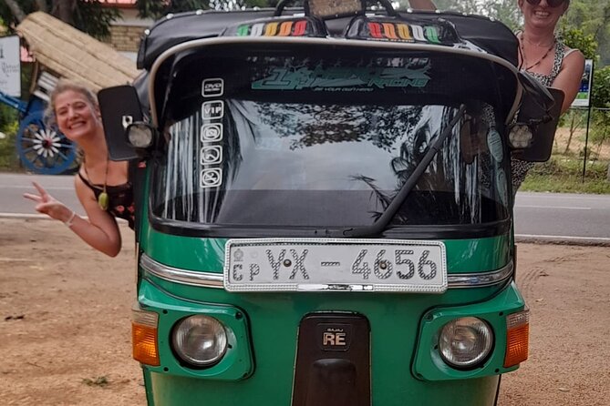 Kandy City Sightseeing Tour by Tuk Tuk - Ending with Kandyan dance and fire