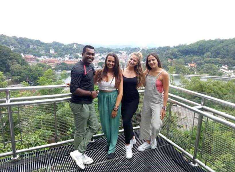 Kandy City Tour & Ambuluwawa Tuk Tuk Adventure - Temples, customs, and Kandy’s spiritual side