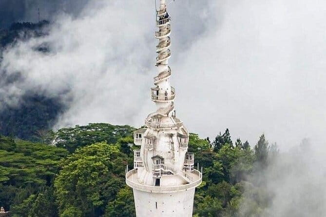 Kandy City Tour by Tuk Tuk - Kandy War Cemetery, 15 minutes