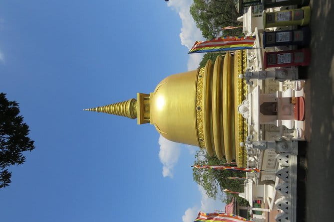 Kandy City Tour by Tuk Tuk - Cultural Dance Show, one hour