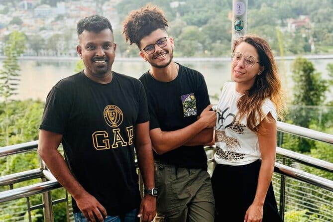 Kandy City Tour with Ambuluwawa by Tuk Tuk - Key points at a glance