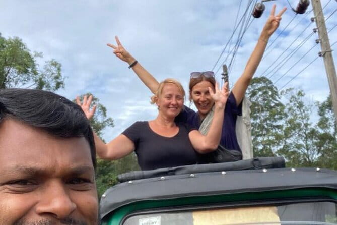 Kandy City Tour with Ambuluwawa by Tuk Tuk - Kandy View Point and the city from above