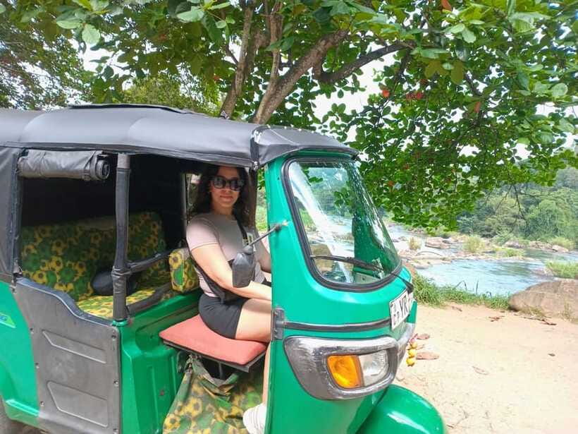 Kandy: Discover the City on a Private Guided by Tuk Tuk Tour - Markets, viewpoint, and everyday Kandy