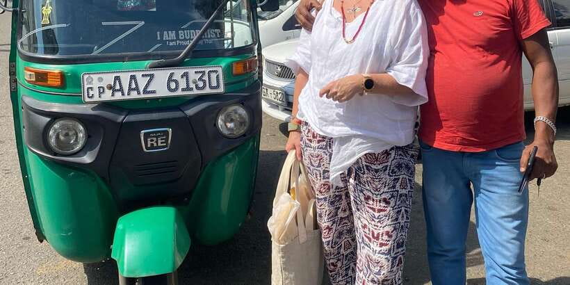Kandy: Private City Highlights Guided Tour by Tuk-Tuk - Key points to know before booking