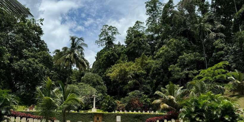Kandy: Private Guided Tour with Local Highlights by Tuk Tuk - Why a private tuk tuk works well in Kandy
