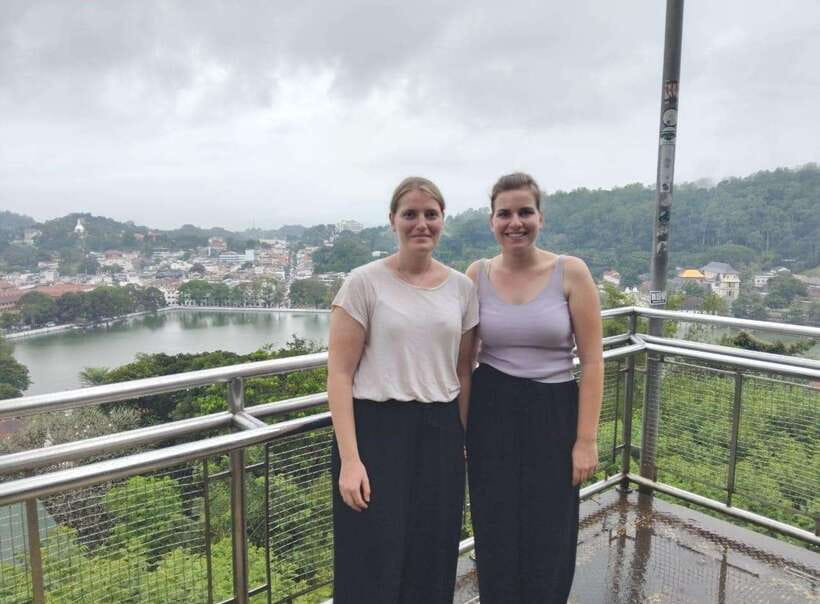 Kandy: Private Tuk Tuk Tour with Temple of the Tooth - What to bring and what to expect on the ground