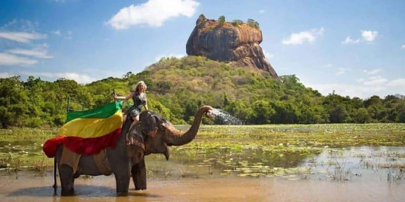 Kandy : Sigiriya Guided Day Tour By Tuk Tuk - Matale Hindu temple and a chance to see local life