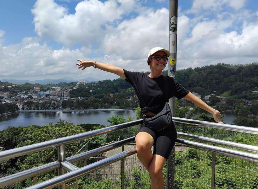 Kandy to Ambuluwawa Tuk Tuk Tour - Kandy View Point and Bahirawakanda Temple