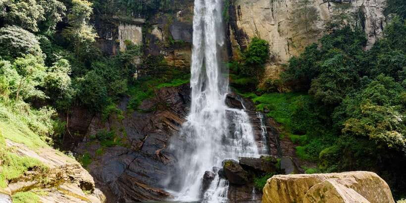 Kandy To Nuwara Eliya Day Tour By Tuk Tuk Sri lanka - Seetha Amman Temple and Hakgala Botanical Garden
