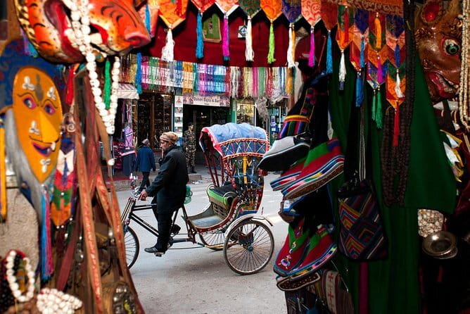 Kathmandu Food & Drink and Shopping Rickshaw Tour - What the food experience is really like