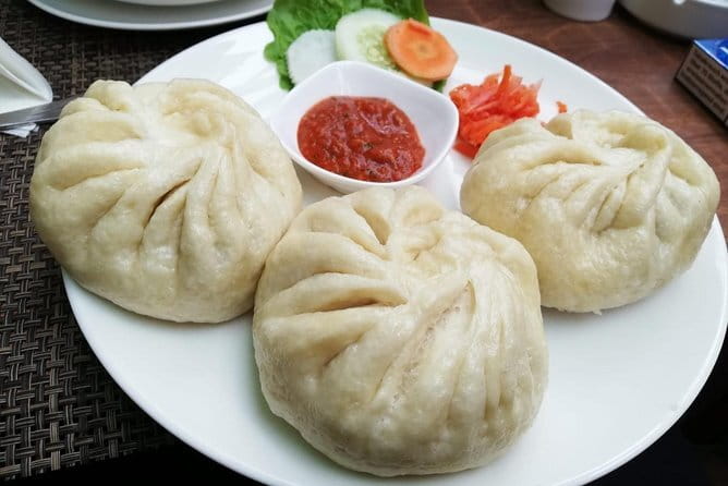 Kathmandu Food & Drink and Shopping Rickshaw Tour - Who should book this Kathmandu food tour?