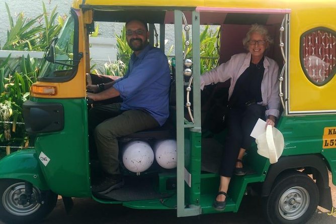 KOCHI LOCAL SIGHTSEEING TUK-TUK Tours - Spices, pigeons, and the less formal side of Kochi