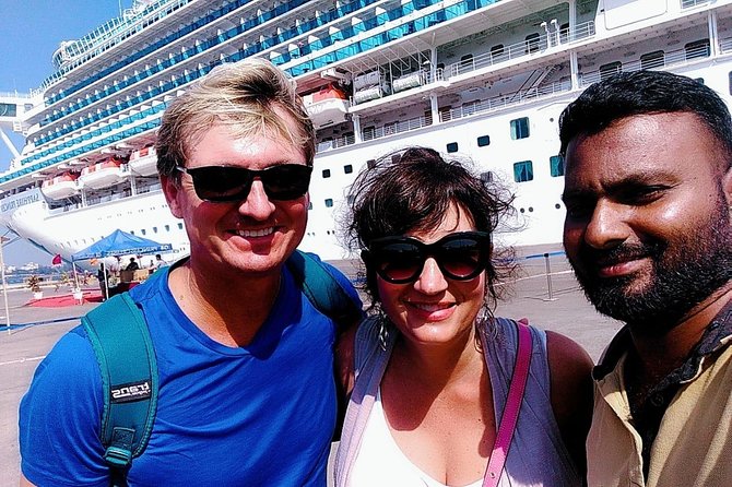 Kochi PARADISE Tuk-tuk tour with Pickup from the Cruise Ships - Chinese fishing nets and Fort Kochi Beach