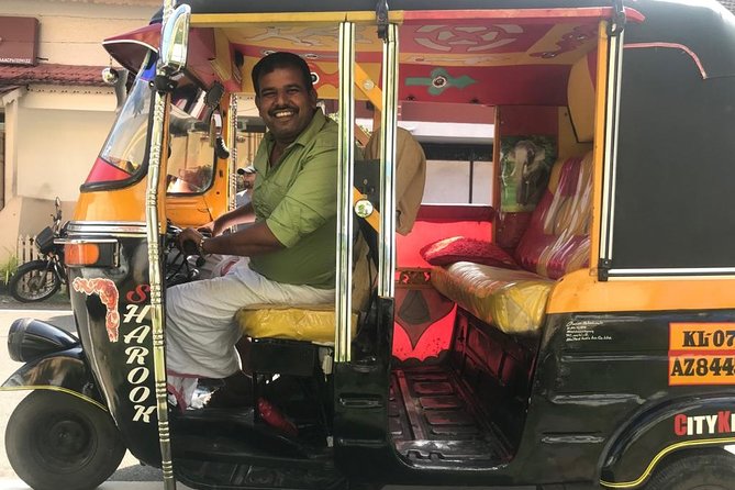 Kochi private Tuk-Tuk (Auto Rickhaw) Tour - Start at St. Francis Church in Fort Kochi
