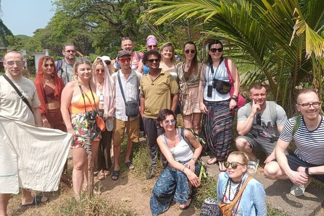 Kochi Tuk-Tuk Sightseeing Tour with Cruise Ship Pickup - Jew Town, the Paradesi Synagogue, and spices