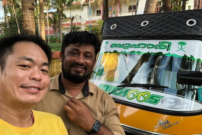 Kochi Tuk-Tuk Sightseeing Tour with Cruise Ship Pickup - Meeting your tuk-tuk at the cruise terminal