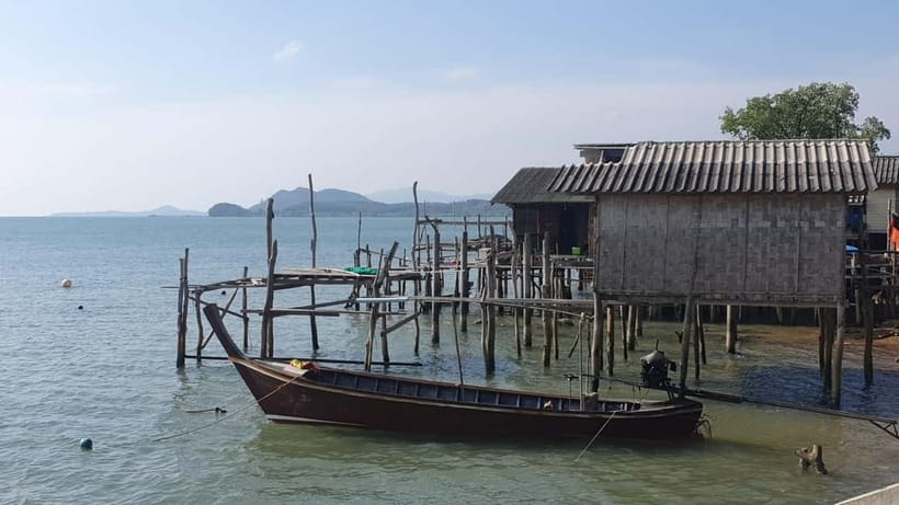 Koh Lanta Cultural Tuk-Tuk Tour: Old Town, Batik & Mangroves - Why this tuk-tuk trip works well on Koh Lanta