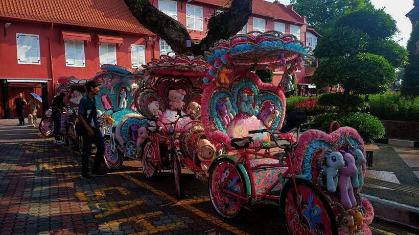 Kuala Lumpur: Private Malacca Night Tour w/Cruise & Trishaw - A’ Famosa and the road to independence