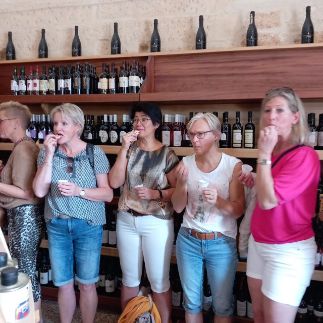 Lecce: Guided Tour & Street Food Tasting by Rickshaw - What the food tastings add to the tour
