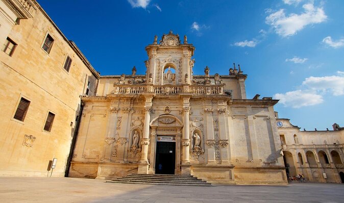 Lecce Shopping Tour by Rickshaw - The five details that shape the experience
