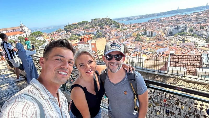 Lisboa: Tuk Tuk ride in Alfama & pick-up you at the hotel. - Key points about this Lisbon tuk tuk ride