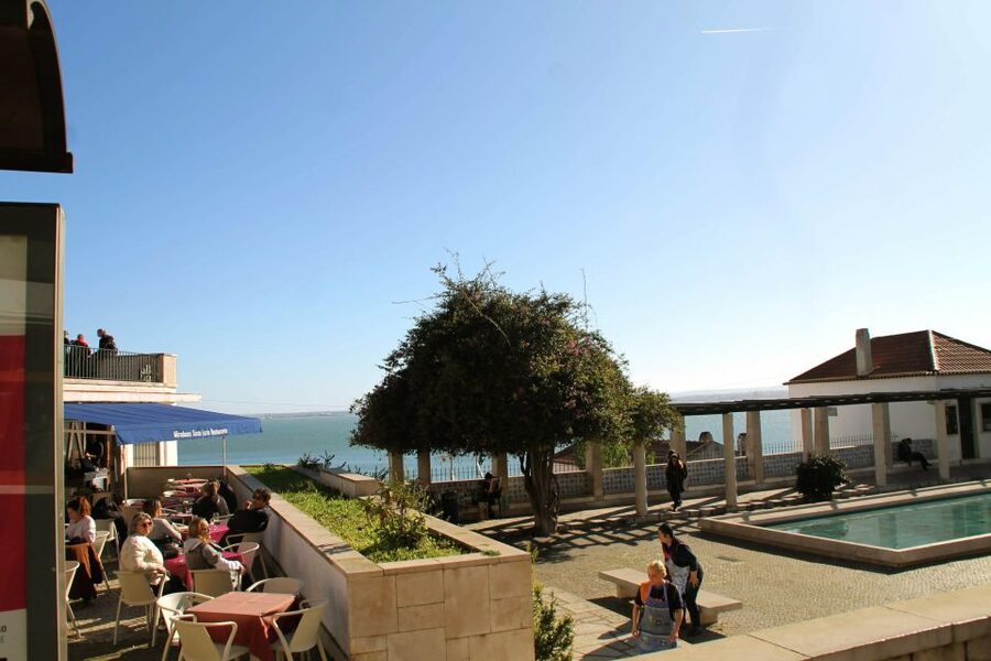 Lisbon: 3-Hour Sightseeing Tuk-Tuk Tour with Free Pickup - Graça viewpoints and Lisbon from above