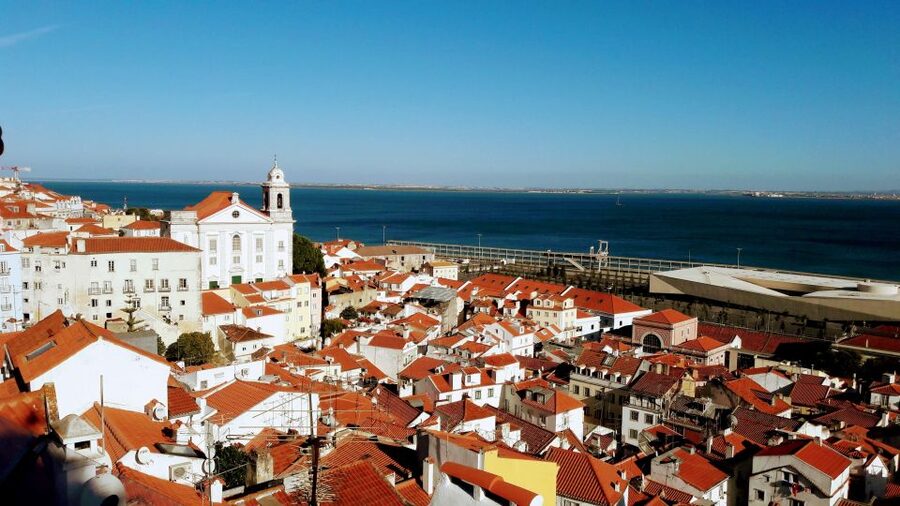 Lisbon: 3-Hour Sightseeing Tuk-Tuk Tour with Free Pickup - The food and local advice factor