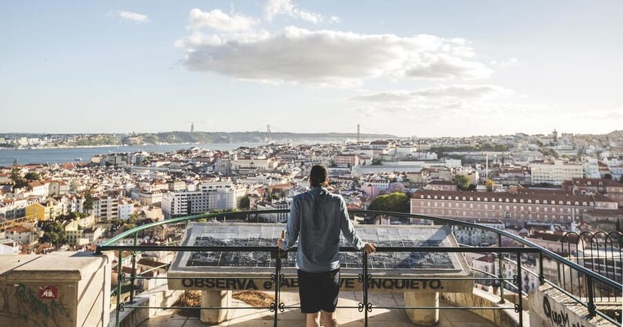 Lisbon: All Viewpoints Tuk-Tuk Tour with a True Local Guide - Why a tuk-tuk works well on Lisbon’s seven hills