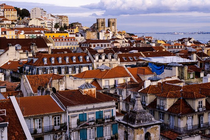 Lisbon & Belém: Private Tour half day trip by Electric Tuk Tuk - Alfama at street level