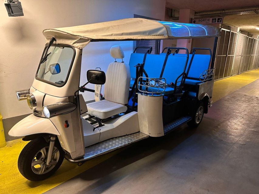Lisbon: Belem Sightseeing Tour by Eco TukTuk - LX Factory: ten minutes of food and street atmosphere