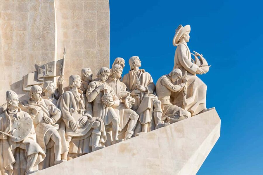 Lisbon: Belém Tuk Tuk Tour: Jerónimos, MAAT & Tower Views - What the guides add to the ride