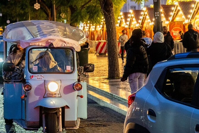 Lisbon Christmas Lights Tuk-Tuk Tour with Local Guide - Eduardo VII Park and Lisbon Wonderland