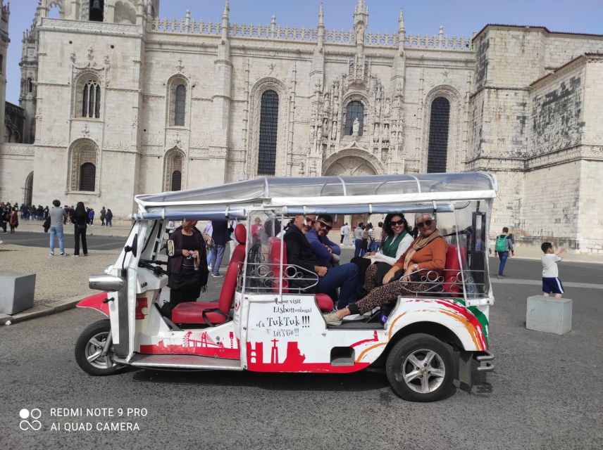 Lisbon: City Tour by Tuk Tuk - Guides, comfort, and the private format