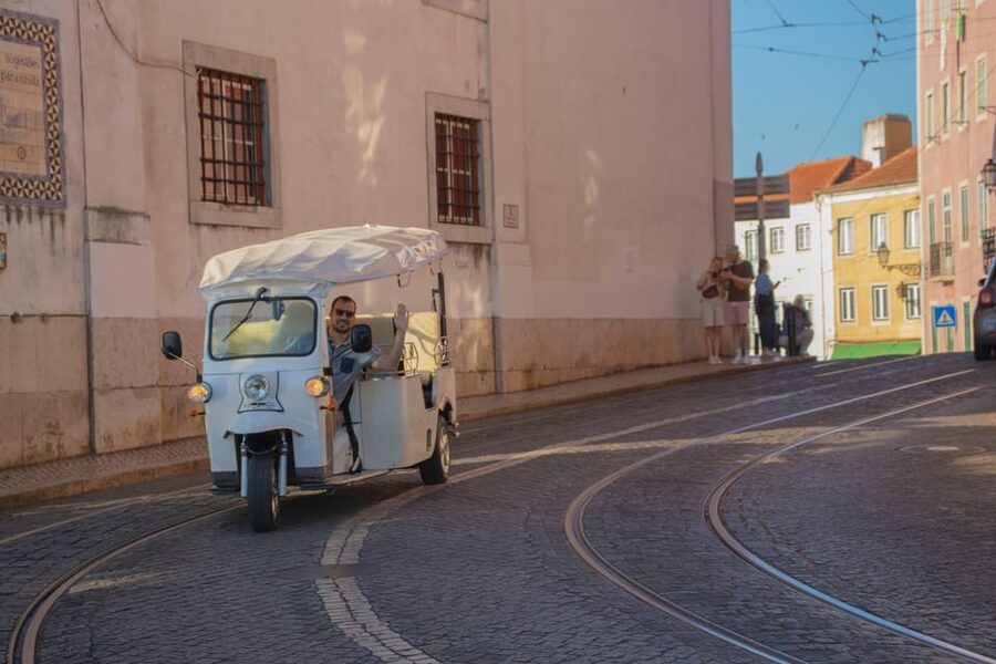 Lisbon: Early Morning TukTuk Tour - hotel/cruise ship pickup - What the electric tuk-tuk is really like