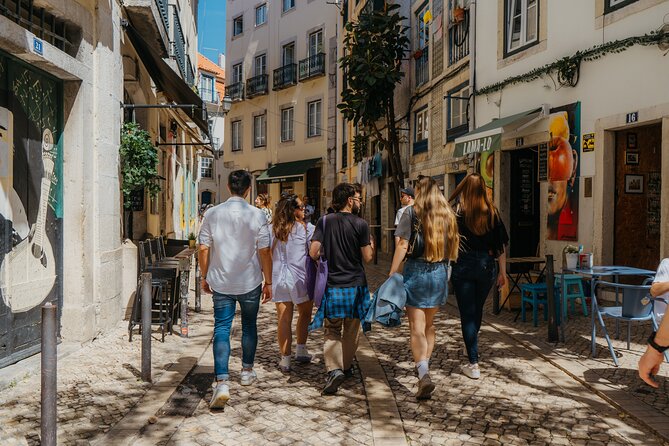 Lisbon Food & Tuk Tuk Tour with Eating Europe - The tuk-tuk ride up to Senhora do Monte
