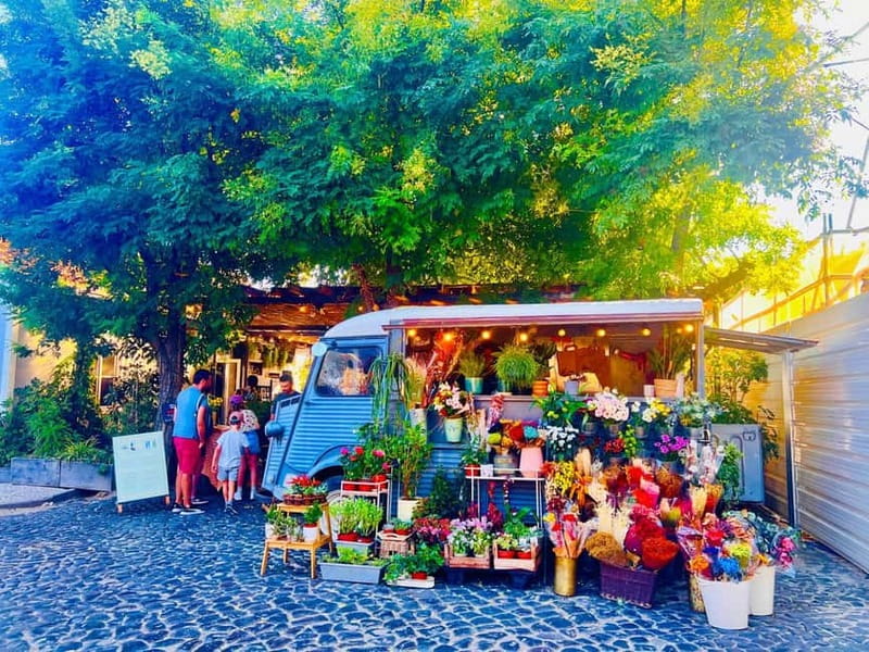 Lisbon: Guided Sightseeing Tour by Tuk Tuk - Five things to know before booking