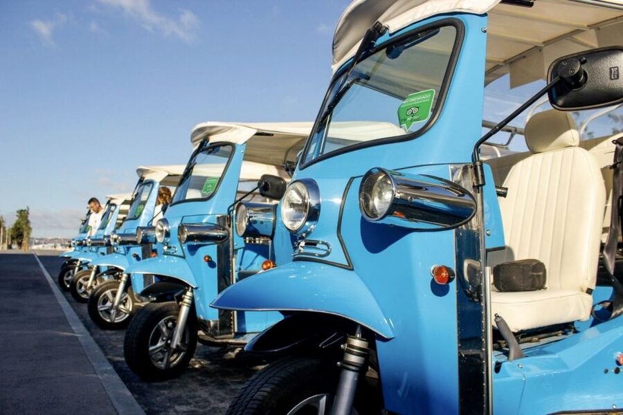 Lisbon Guided Tuk Tuk Tour: The City by the River - Praça do Comércio and the earthquake that changed Lisbon