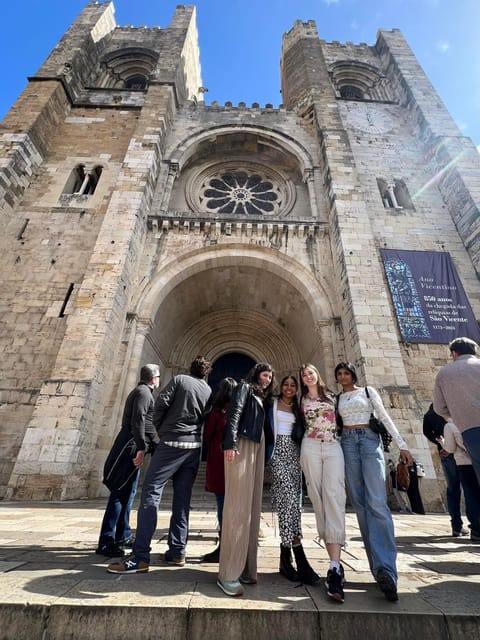 Lisbon:Half-day Guided Tuk Tuk Tour OldTown CityCenter Belem - Pink Street and LX Factory