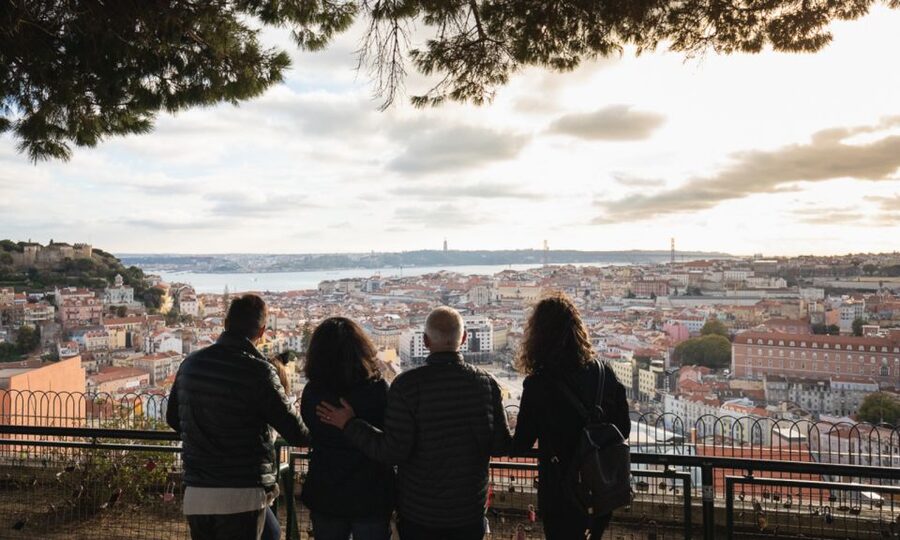 Lisbon: Half-Day Private Guided Tuk-Tuk Tour - Estrela, the bridge, and the ride beside the Tagus