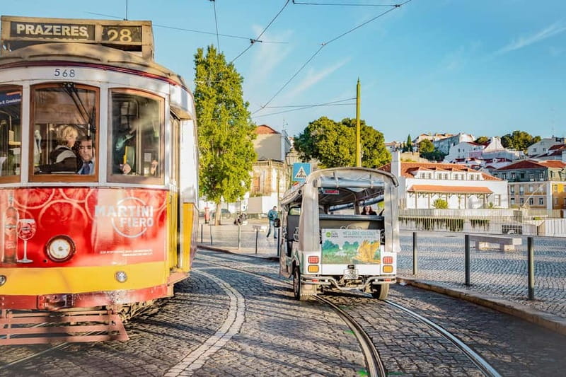 Lisbon: Half-Day Private Tuk Tuk Tour - Belém in a ten-minute stop
