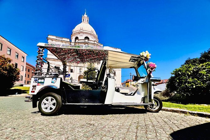 Lisbon Historic Tuk Tuk Adventure with Free Polaroid Pictures - Senhora do Monte and the upper city