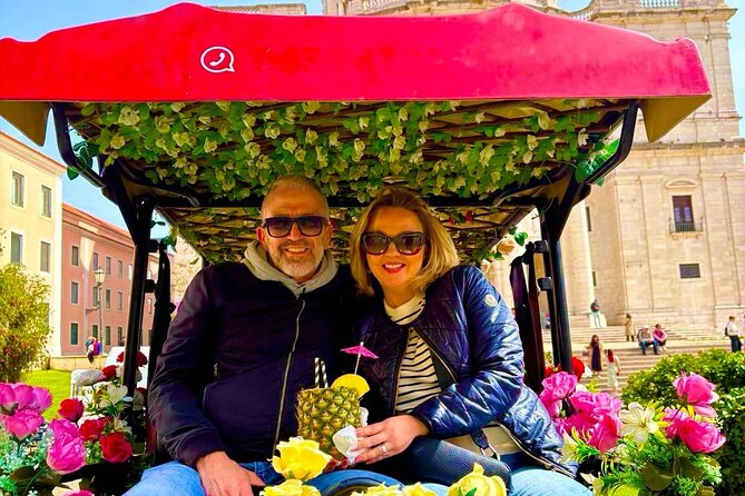 Lisbon Historic Tuk Tuk Adventure with Free Polaroid Pictures - Starting at Praça Dom Luís I